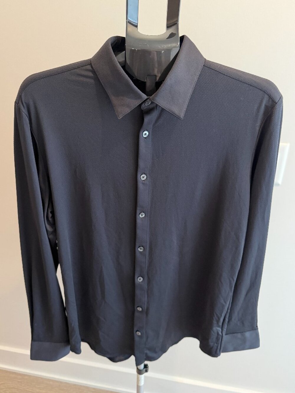 Mizzen + Main Black Dress Shirt (Medium)